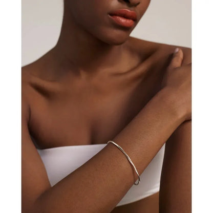 Sterling Silver MV Siren™ Muse Bangle